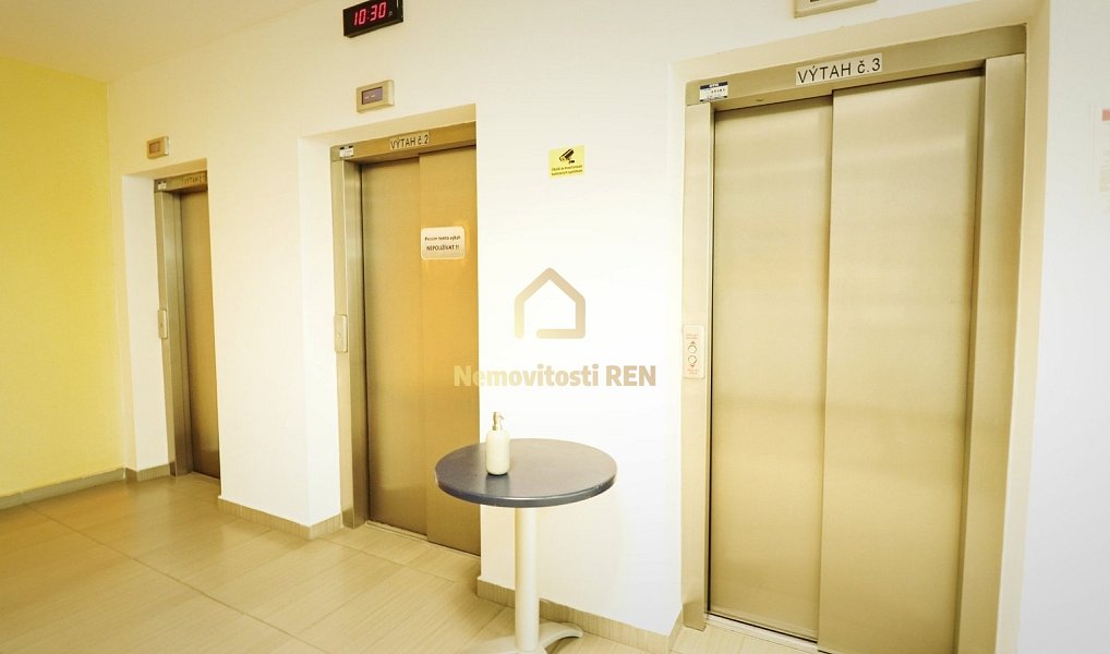 Pronájem kanceláře 84 m², Ostrava – náhled fotky 8