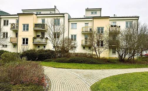 Pronájem bytu 2+kk 45 m², Ottmarova, Holice, okres Pardubice