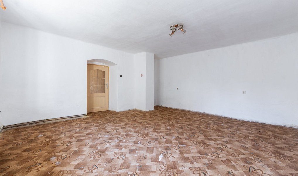Prodej domu 140 m² s pozemkem 1 911 m², Měrunice – náhled fotky 12