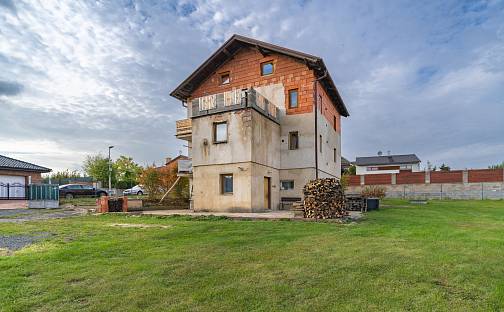 Prodej domu 260 m² s pozemkem 1 290 m², V Edenu, Doubravčice, okres Kolín