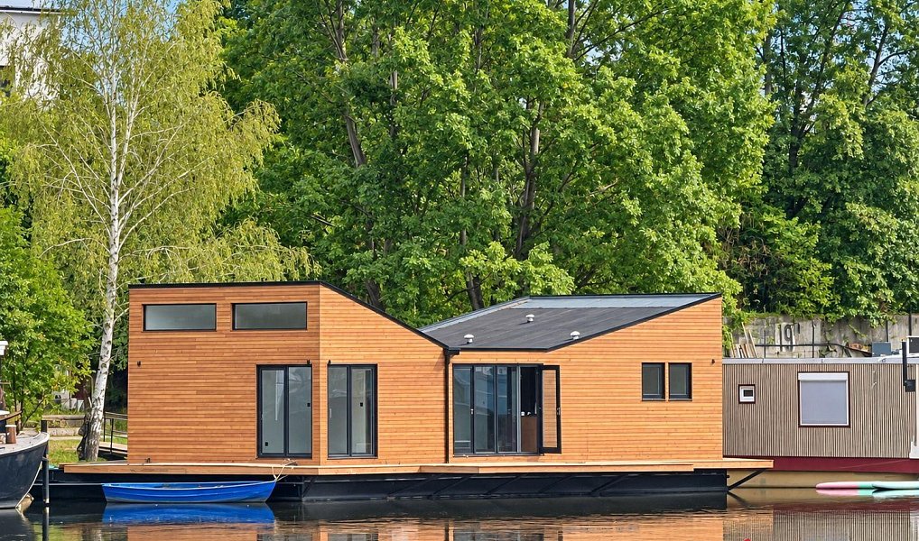 Hausbót 4kk - 96m2 s terasou 30m2 a kotevním místem Praha, Praha – náhled fotky 2