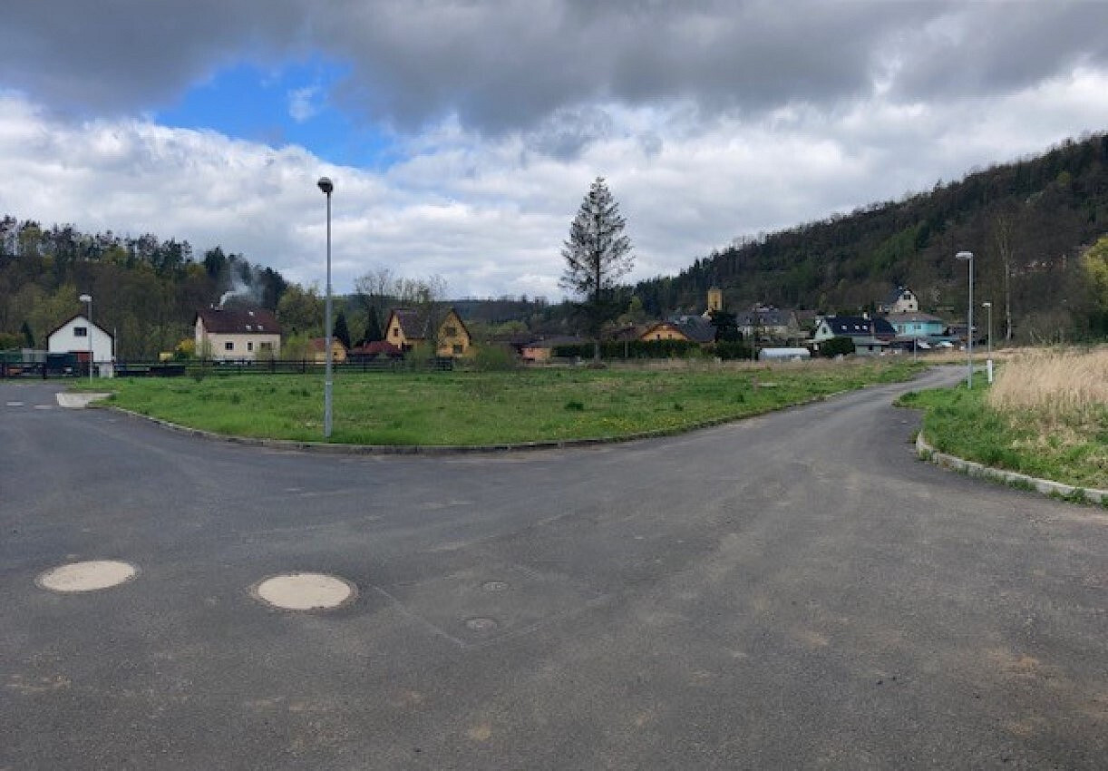 Prodej stavebního pozemku 1 200 m²