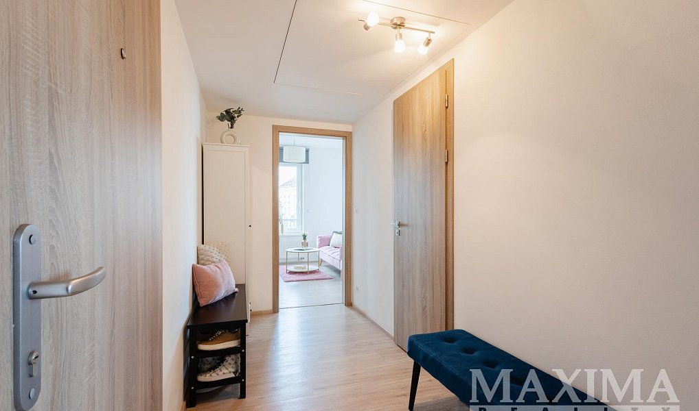 Prodej bytu 2+kk 59 m², Praha – náhled fotky 14
