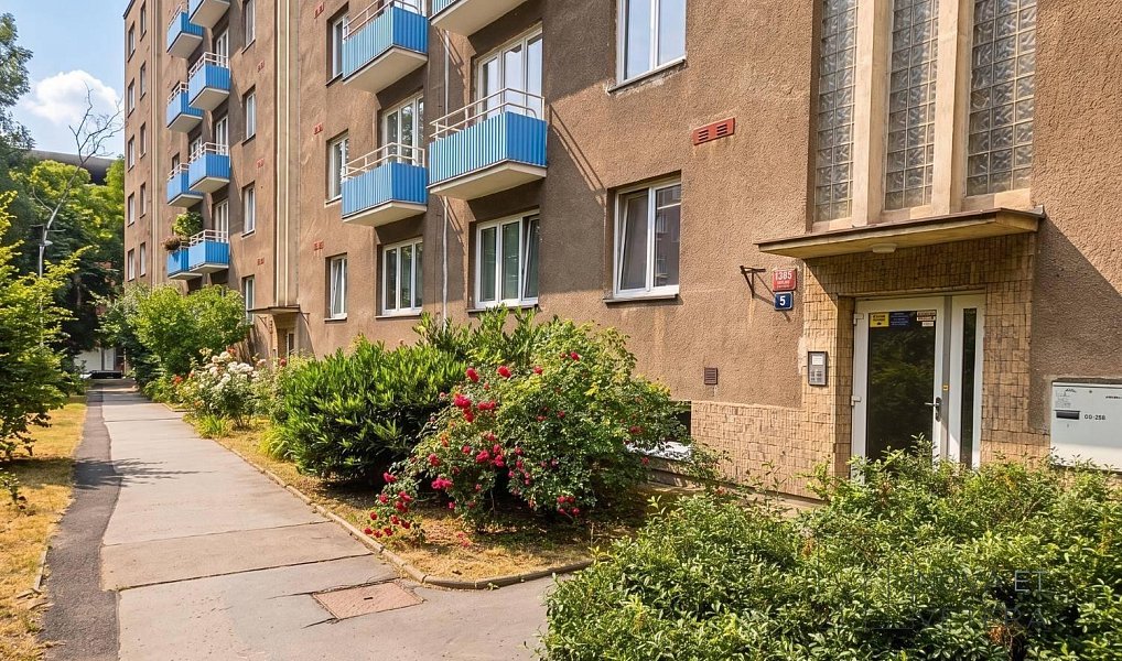 Prodej bytu 4+kk 79 m², Praha – náhled fotky 23