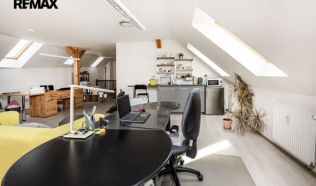 Pronájem kanceláře 75 m², Písek – náhled fotky 4