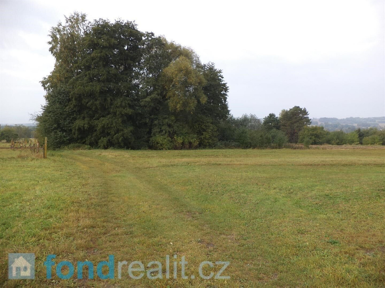 Prodej pozemku 1 083 m² – fotografie 4