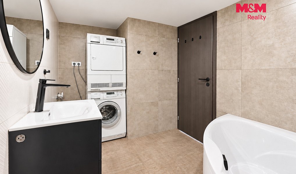 Prodej bytu 1+kk 100 m², Zlín – náhled fotky 10