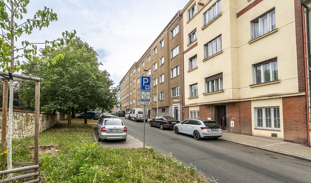 Prodej bytu 2+1 79 m², Praha – náhled fotky 25