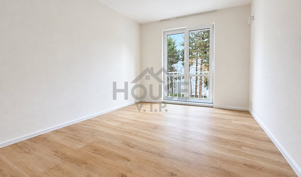 Prodej bytu 3+1 66 m², Praha – náhled fotky 2