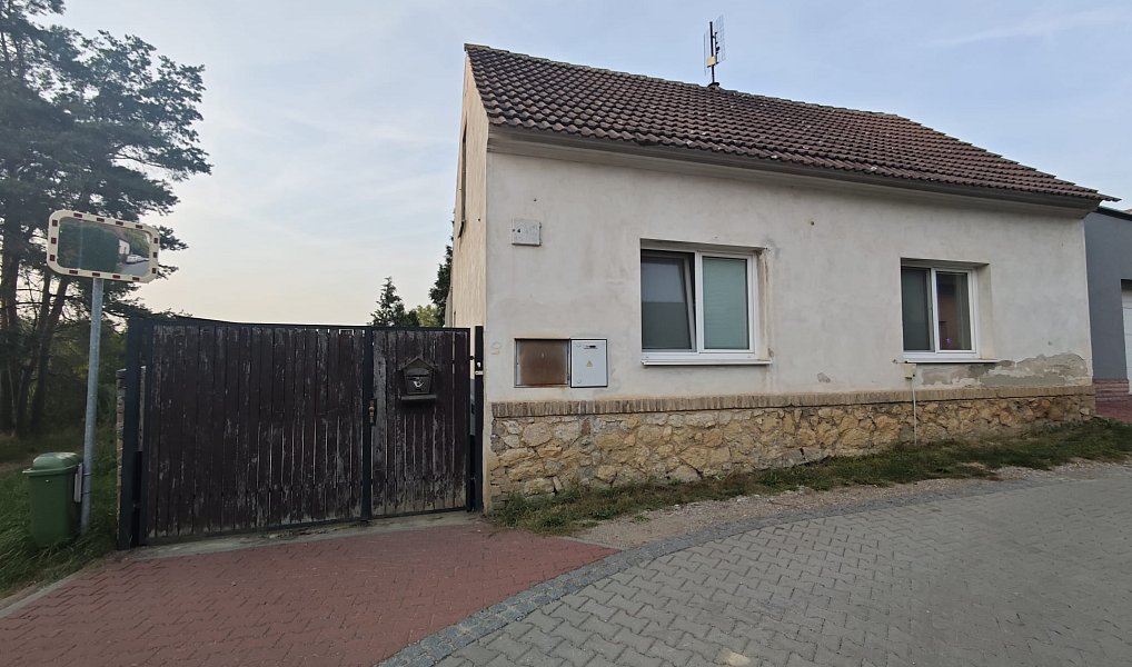 Pronájem rodinného domu, 57 m², Praha-západ, Tachlovice