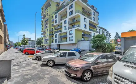 Pronájem pokoje 16 m², Na Spravedlnosti, Pardubice - Zelené Předměstí