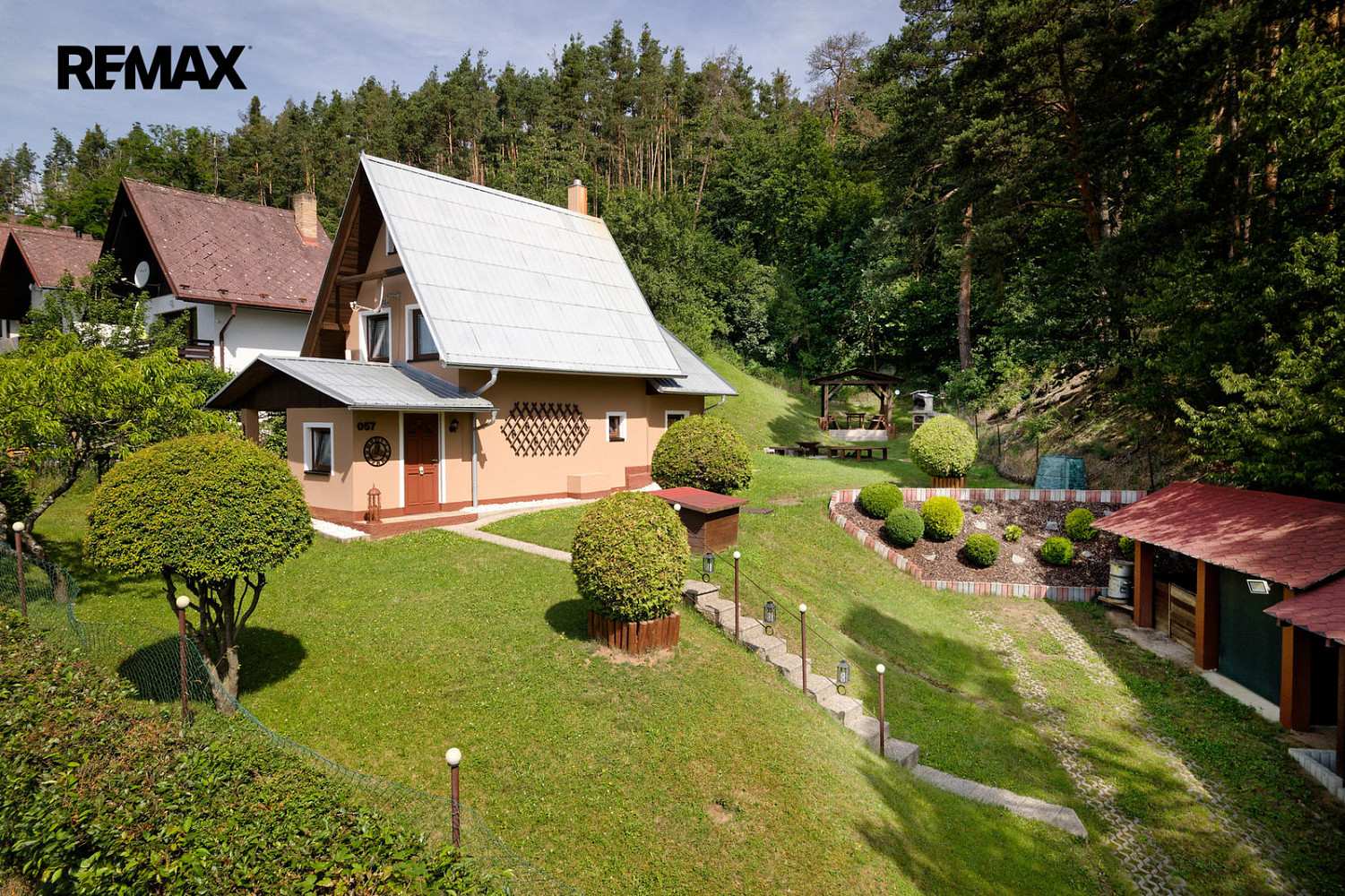 Prodej chaty/chalupy 99 m² s pozemkem 661 m² — photo 2