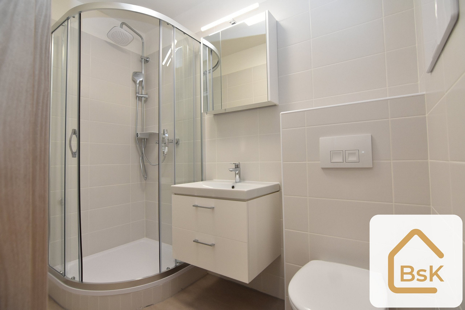 Pronájem bytu 1+1 30 m² - Widok 4