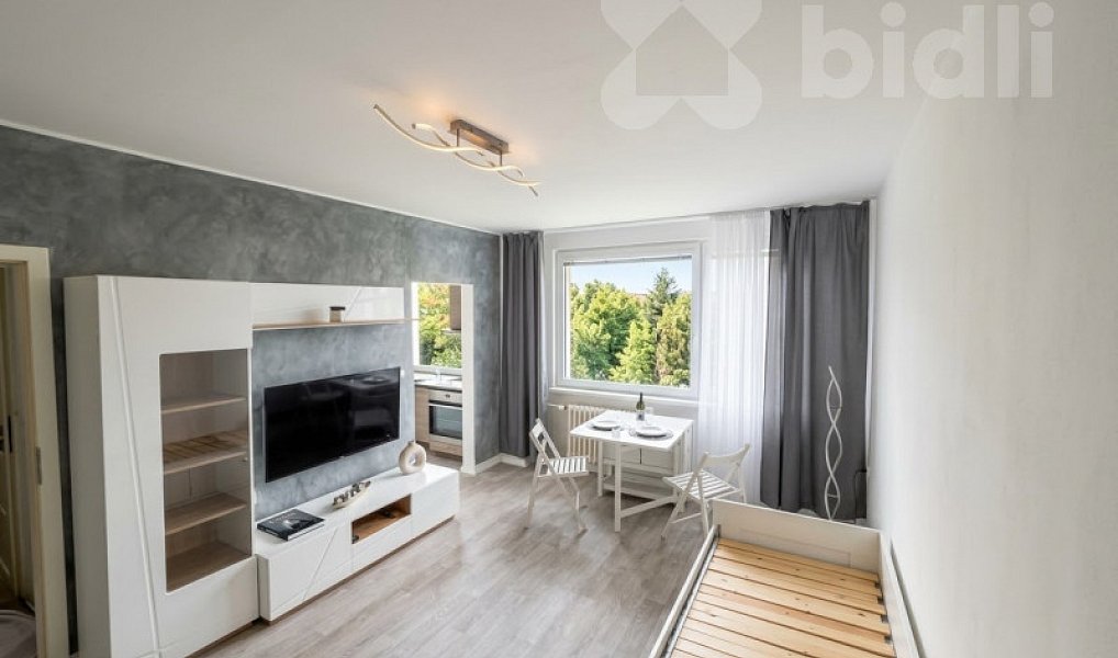 Pronájem bytu 1+1, 28 m², Troja - Praha 8, Praha