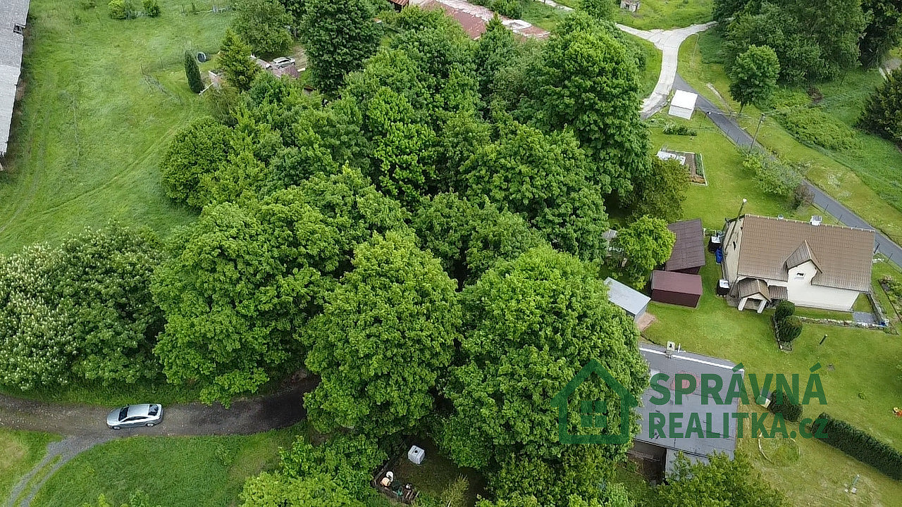 Prodej stavebního pozemku 1 484 m² – fotografie 3