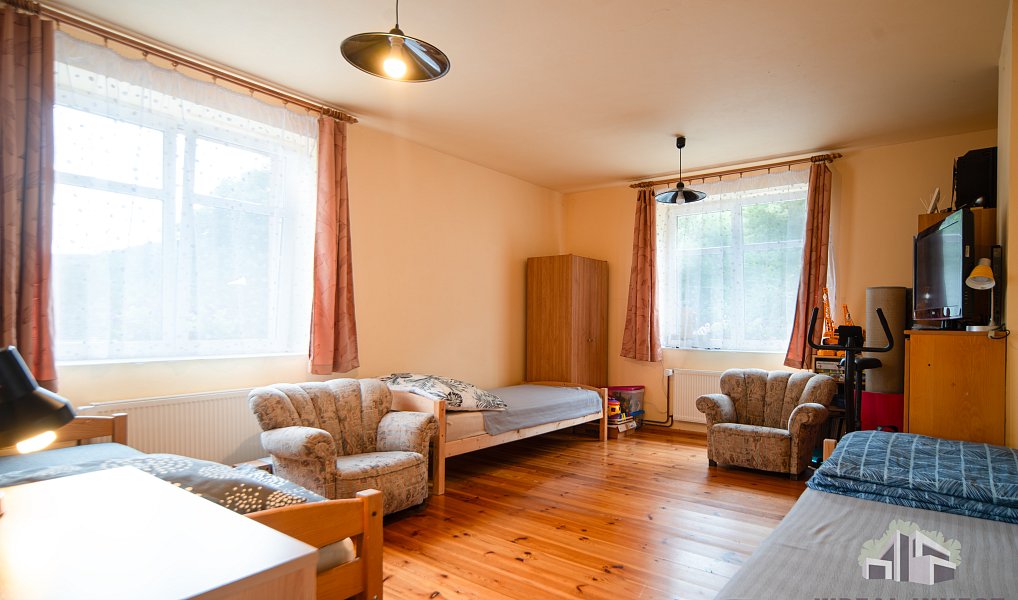 Prodej domu 203 m² s pozemkem 579 m², Měchenice – náhled fotky 16