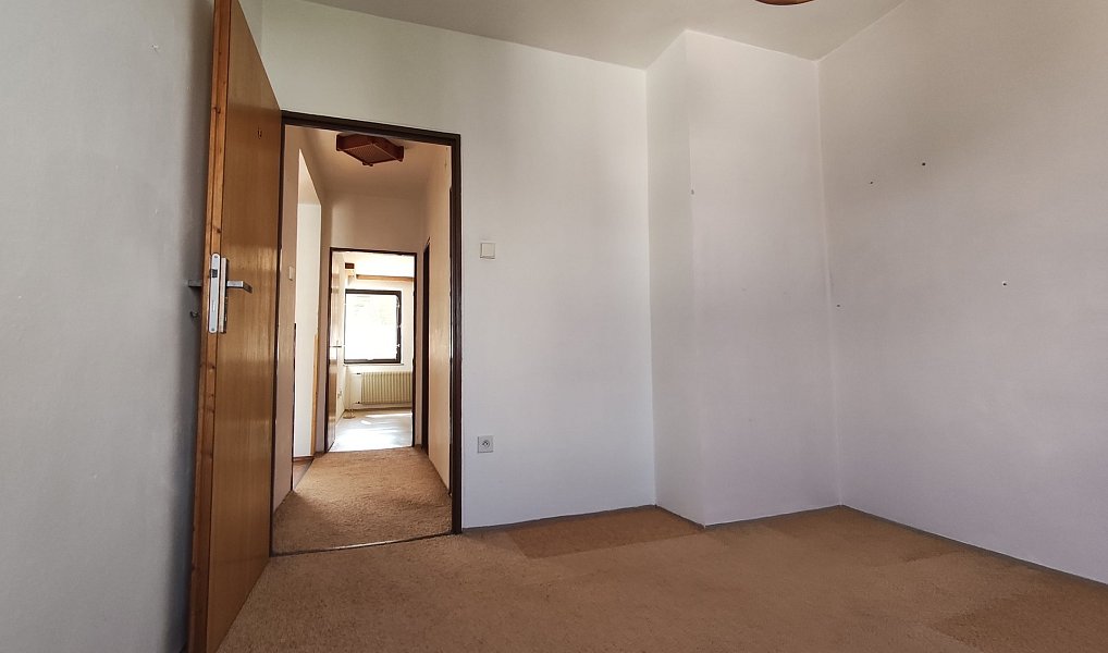 Pronájem domu 309 m² s pozemkem 152 m², Pardubice – náhled fotky 33