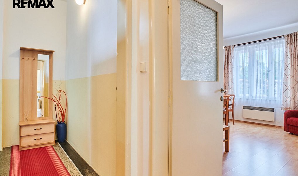 Prodej domu 210 m² s pozemkem 385 m², Praha – náhled fotky 12