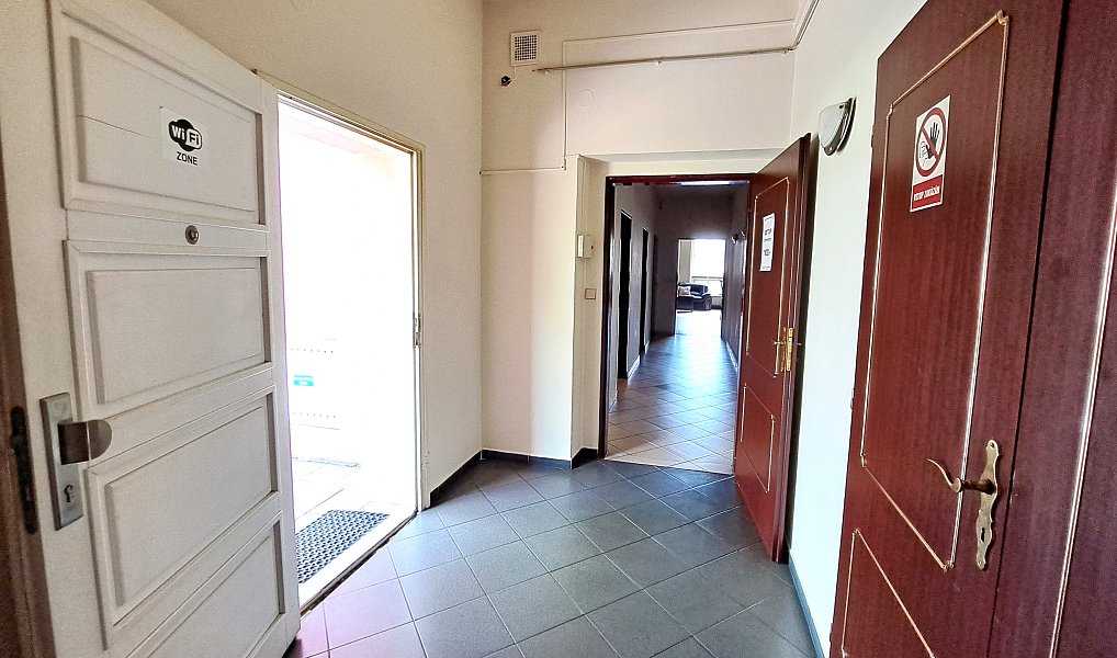 Prodej komerčního objektu (jiného typu) 400 m², Hulín – náhled fotky 5