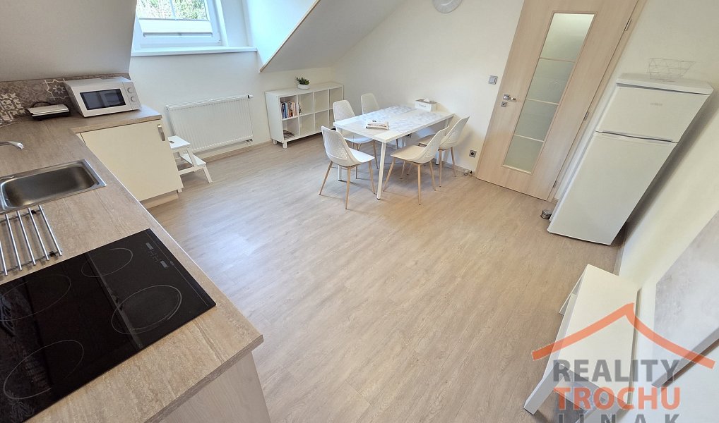 Prodej komerčního objektu (jiného typu) 715 m², Trutnov – náhled fotky 19