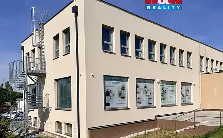 Pronájem kanceláře 140 m², Přeloučská, Pardubice - Staré Čívice