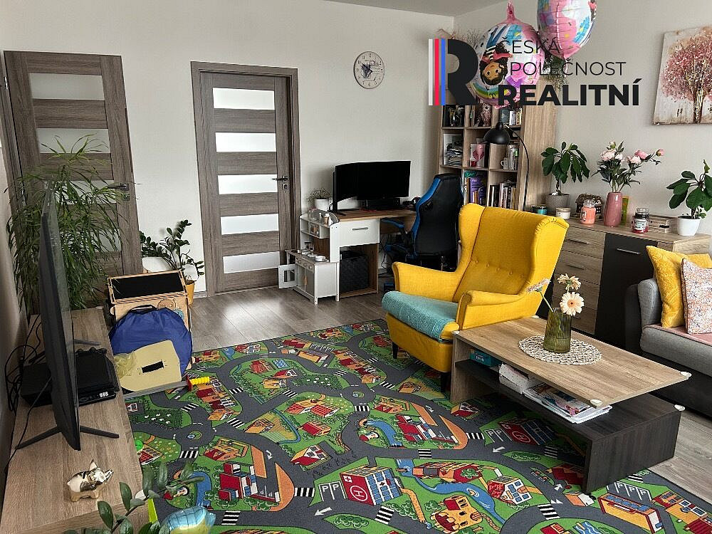 Prodej bytu 3+1 72 m² – pohled 2