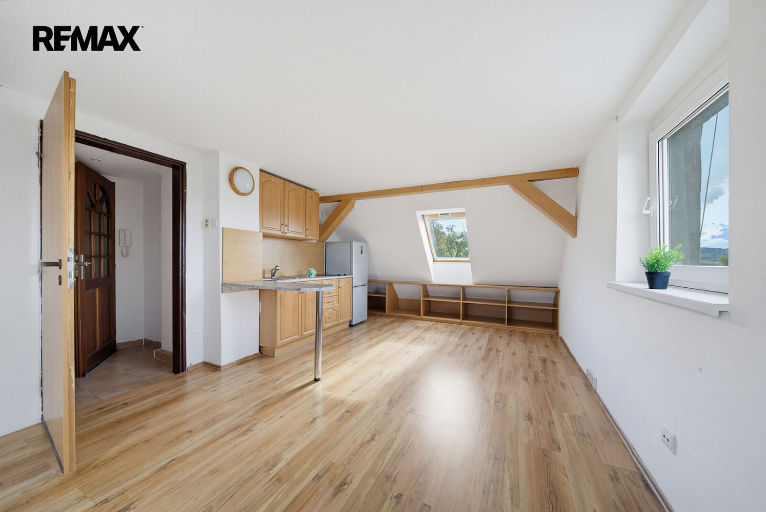 Prodej bytu 1+kk 23 m² – fotografie 3