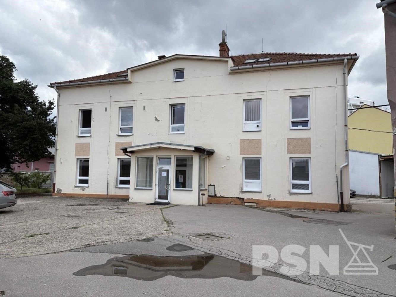 Pronájem kanceláře 111 m²
