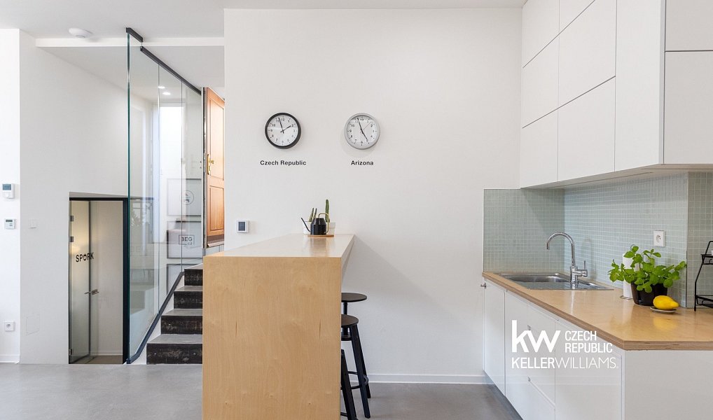 Prodej obchodních prostor 204 m², Praha – náhled fotky 12