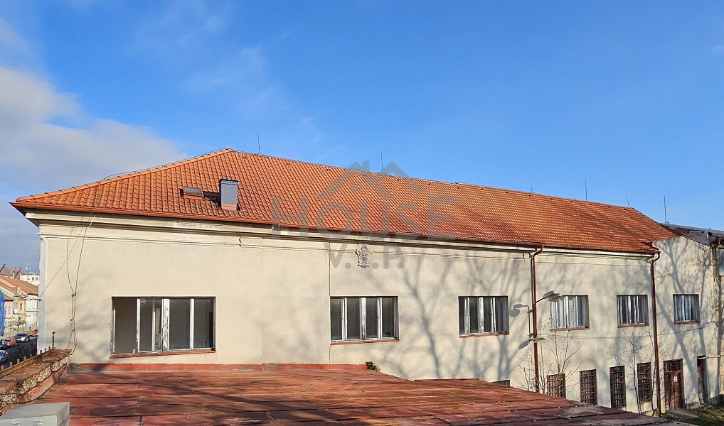 Prodej ubytovacího objektu 564 m², Roudnice nad Labem – náhled fotky 2