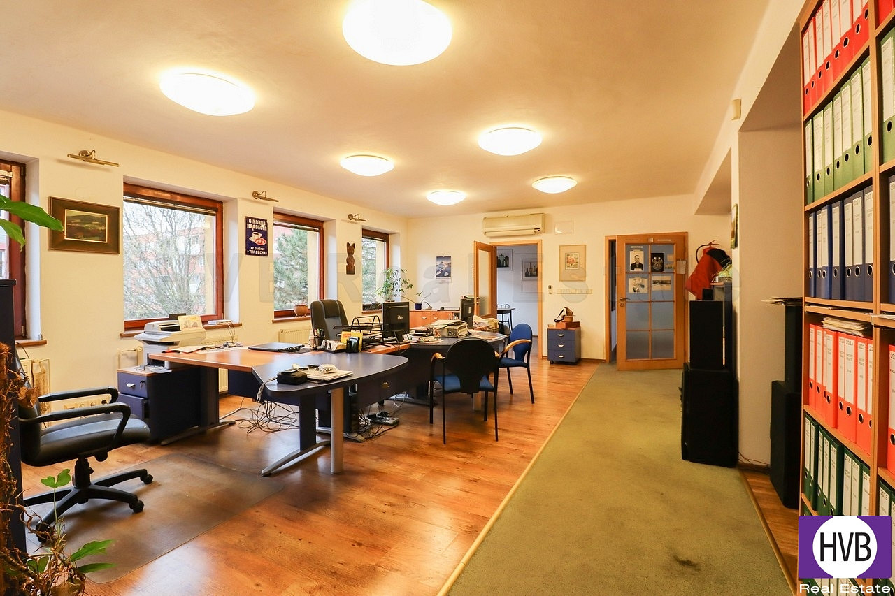 Pronájem kanceláře 110 m² — photo 3