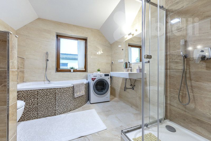 Prodej domu 160 m² s pozemkem 591 m² – pohled 4