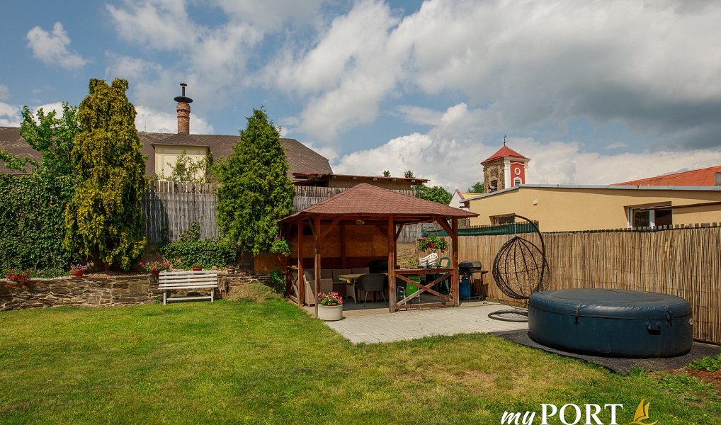Prodej domu 322 m² s pozemkem 445 m², Chyše – náhled fotky 19