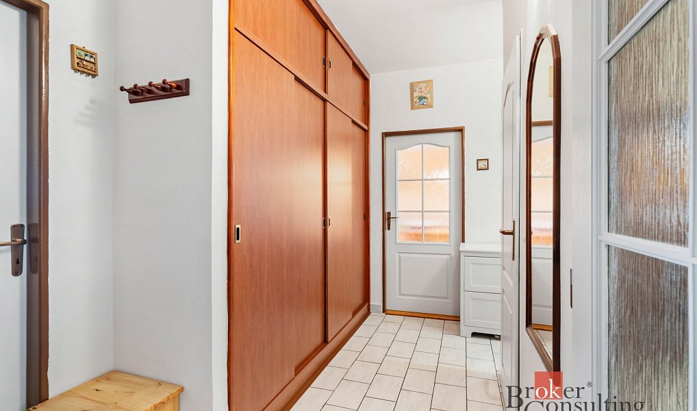 Prodej bytu 3+1 77 m², Dobrovice – náhled fotky 5