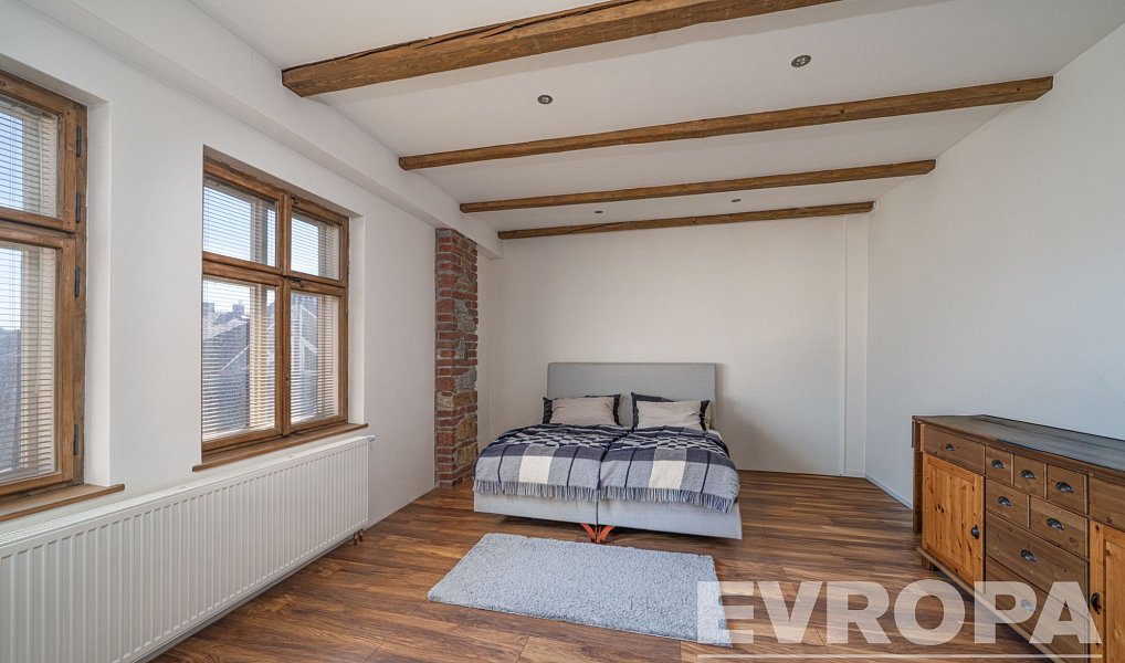 Prodej domu 495 m² s pozemkem 528 m², Vrchlabí – náhled fotky 9
