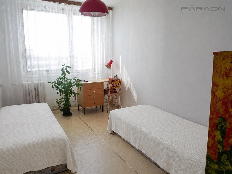 Pronájem bytu 2+kk 47 m² — photo 2