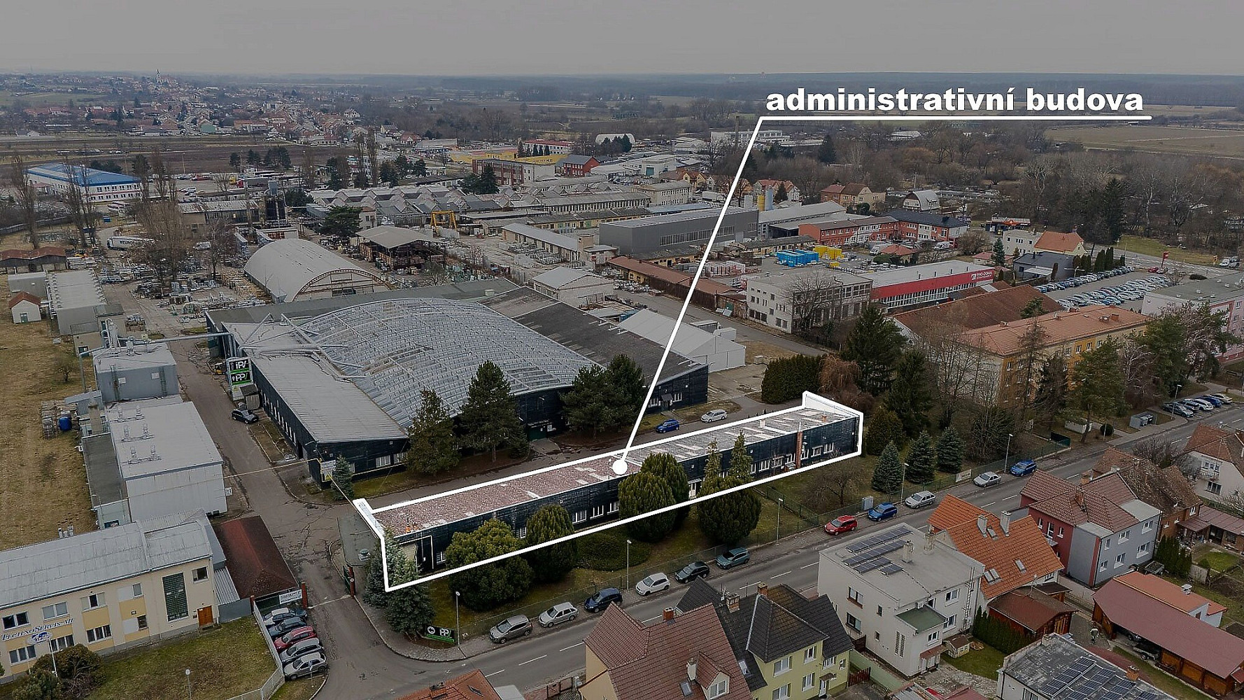 Pronájem kanceláře 648 m²