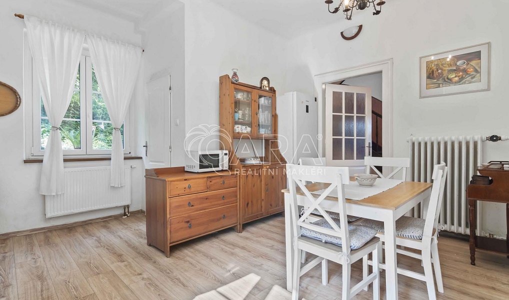 Prodej domu 244 m² s pozemkem 1 821 m², Roztoky – náhled fotky 10