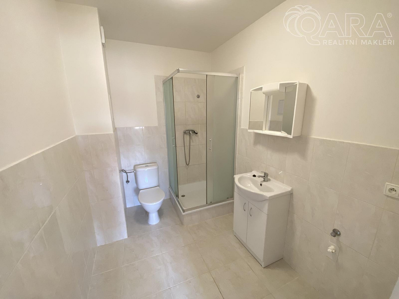 Pronájem bytu 1+kk 46 m² – fotografie 2