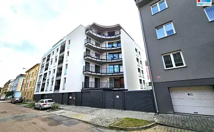 Pronájem bytu 1+kk 36 m², Na Jíkalce, Plzeň - Jižní Předměstí