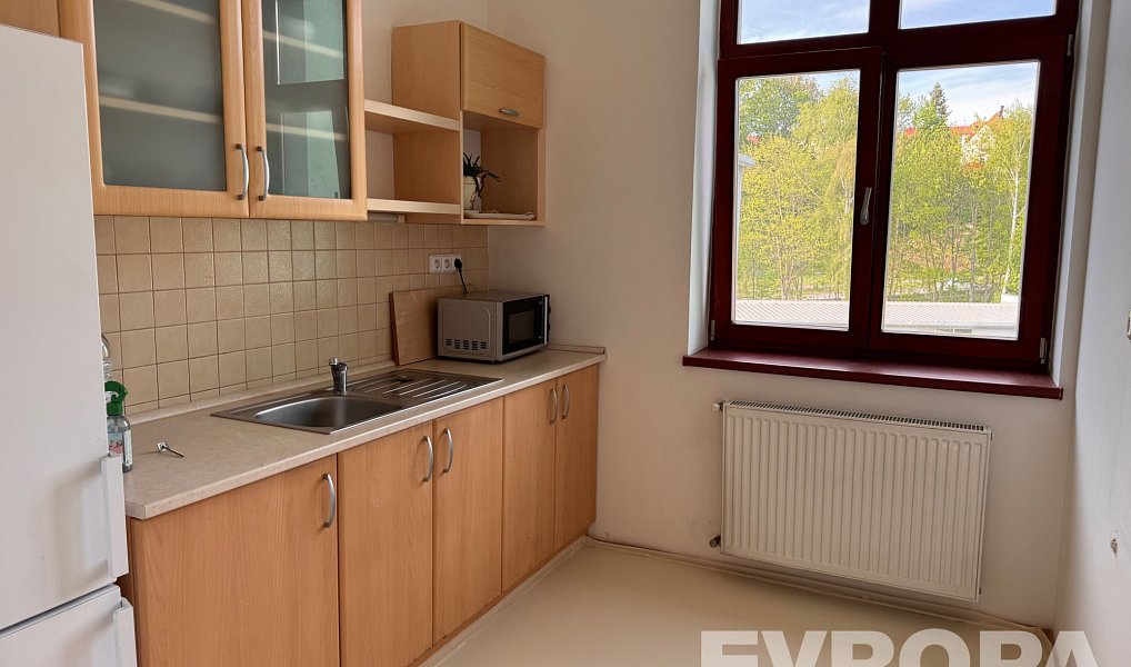 Pronájem kanceláře 130 m², Liberec – náhled fotky 4