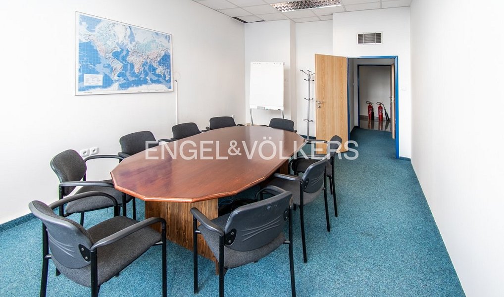 Pronájem kanceláře 670 m², Praha – náhled fotky 10