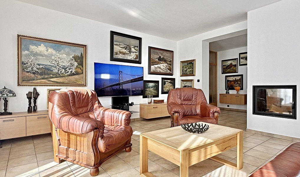 Prodej domu 263 m² s pozemkem 1 012 m², Brno – náhled fotky 2