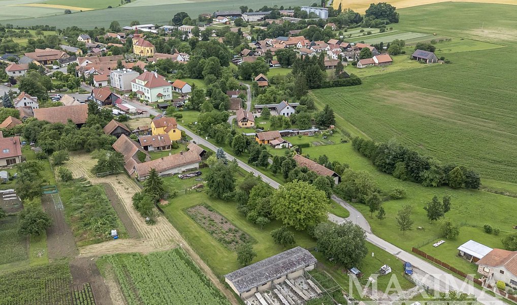 Prodej stavebního pozemku 1 372 m², Běchary – náhled fotky 14