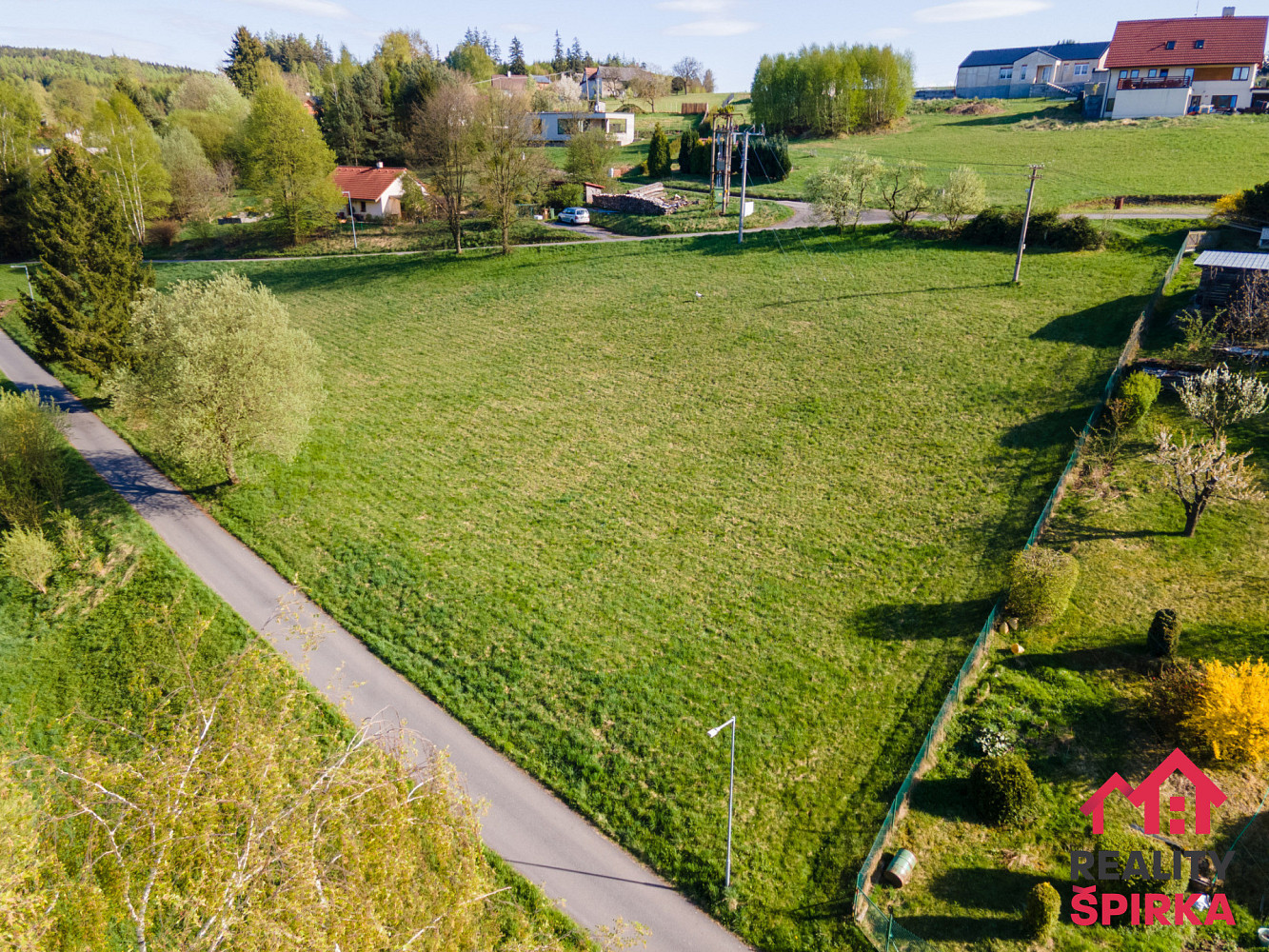 Prodej stavebního pozemku 1 500 m²