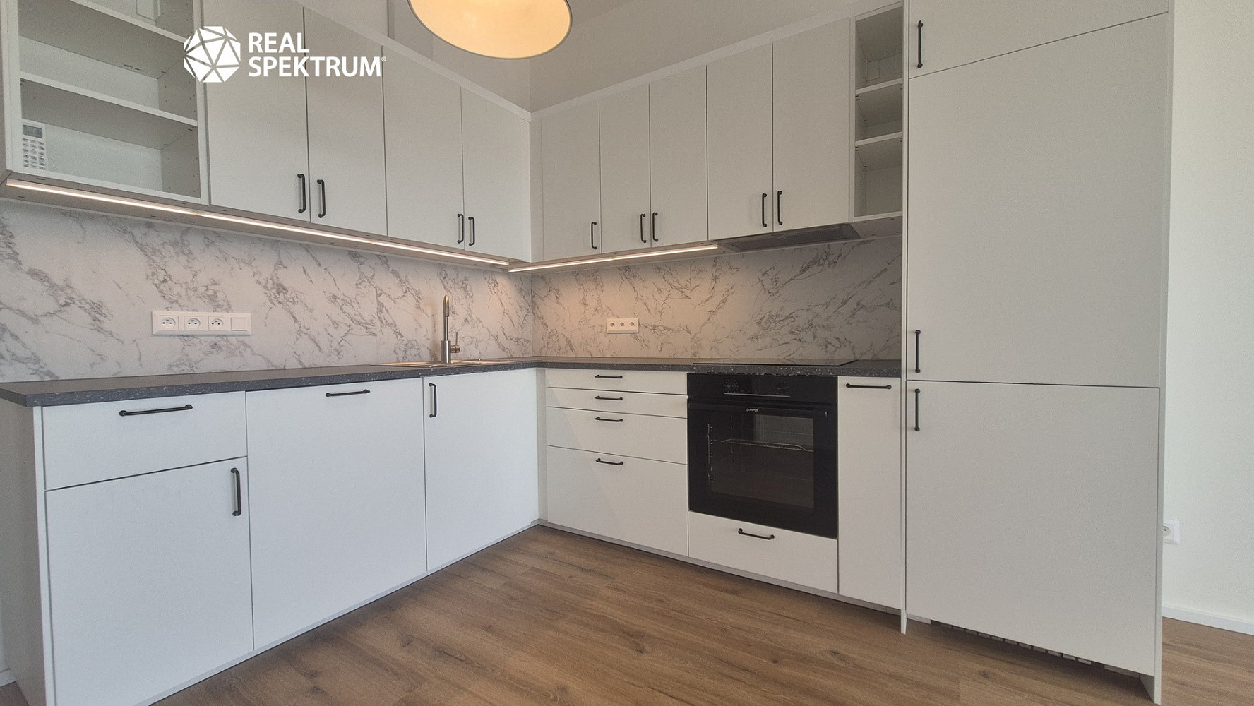 Pronájem bytu 2+kk 49 m² — photo 2