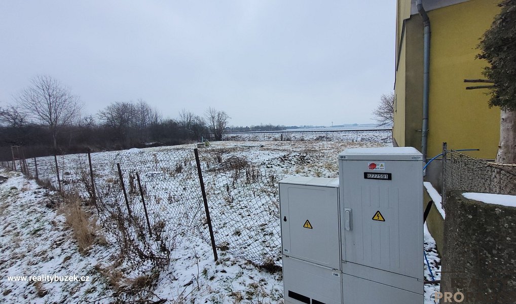 Prodej komerčního pozemku 1 037 m², Holešov – náhled fotky 2
