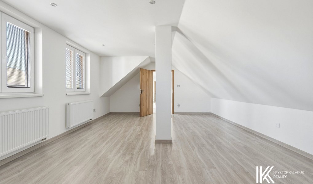 Prodej domu 205 m² s pozemkem 368 m², Třebnouševes – náhled fotky 20