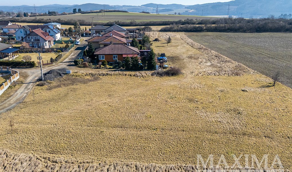 Prodej stavebního pozemku 1 031 m², Malá Hraštice – náhled fotky 2