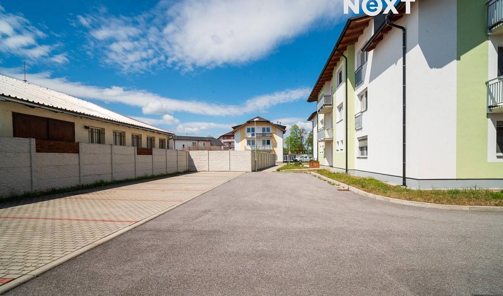 Prodej bytu 4+kk 95 m², Trhové Sviny – náhled fotky 18